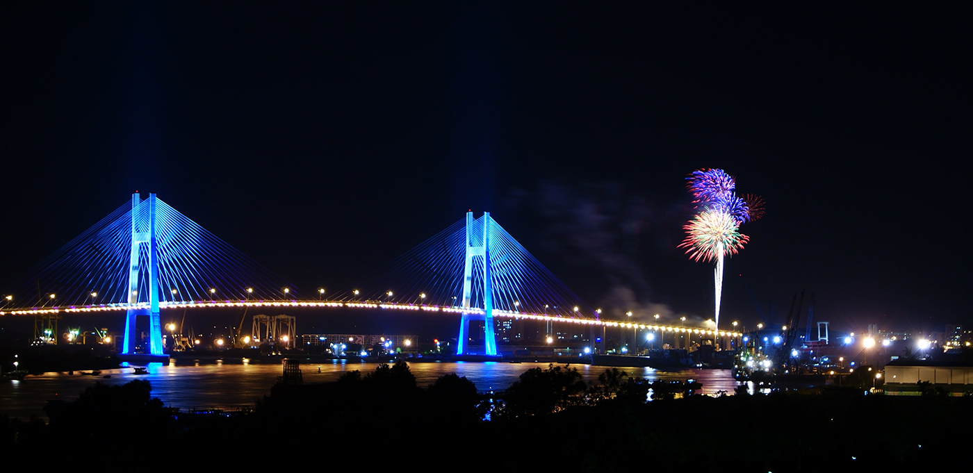 Cầu Mỹ Thuận - Điểm đến hấp dẫn nhiều du khách